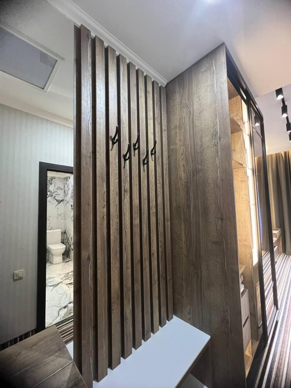 Sapar Standart Hotel Chimkent Extérieur photo