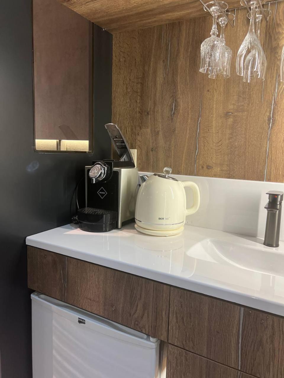 Sapar Standart Hotel Chimkent Extérieur photo