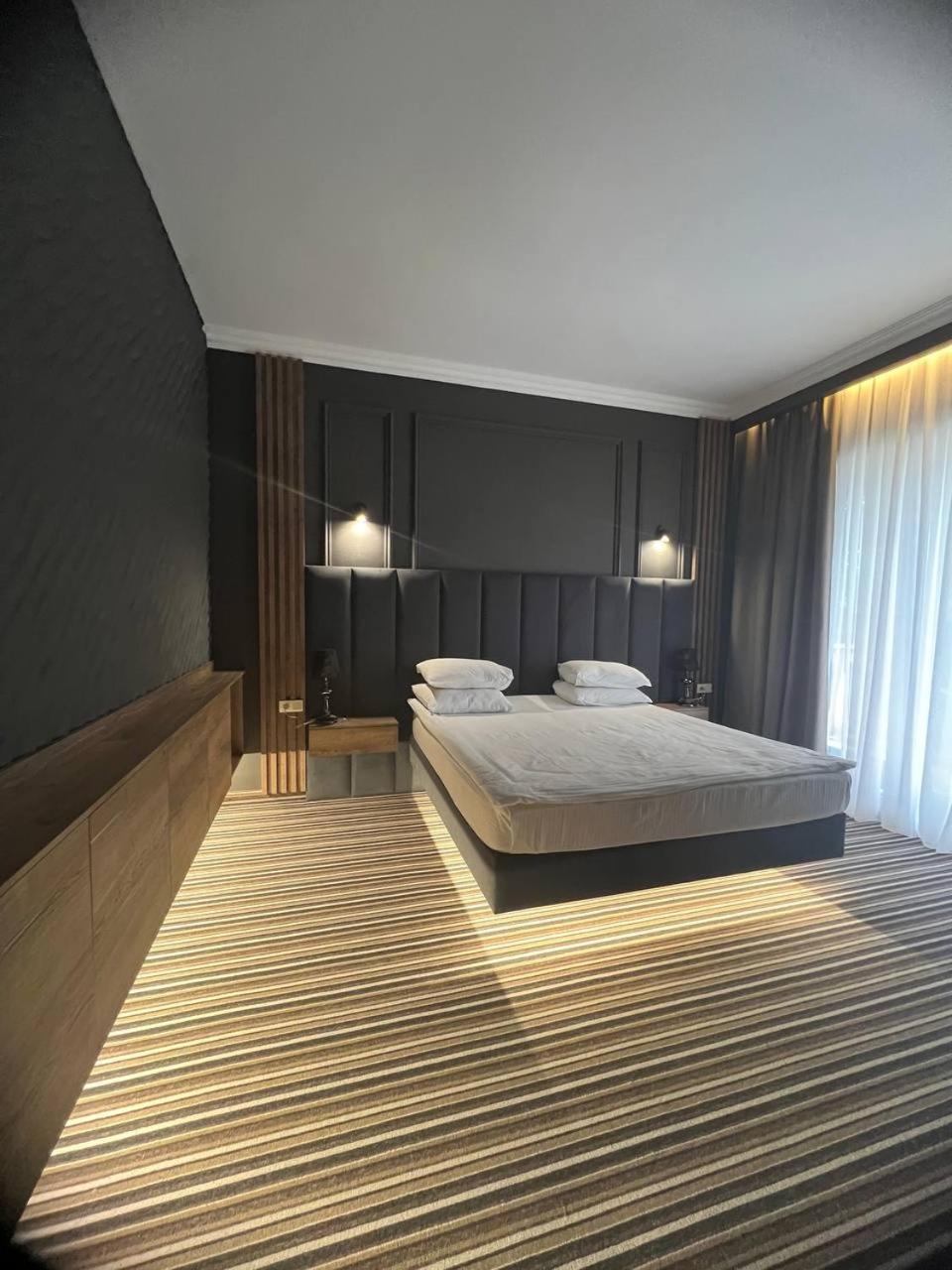 Sapar Standart Hotel Chimkent Extérieur photo