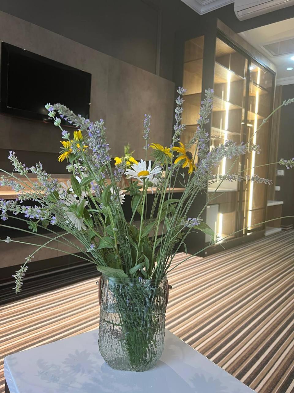 Sapar Standart Hotel Chimkent Extérieur photo